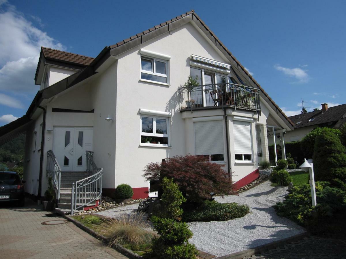Ferienwohnung Woelfle Фризенхайм Екстериор снимка